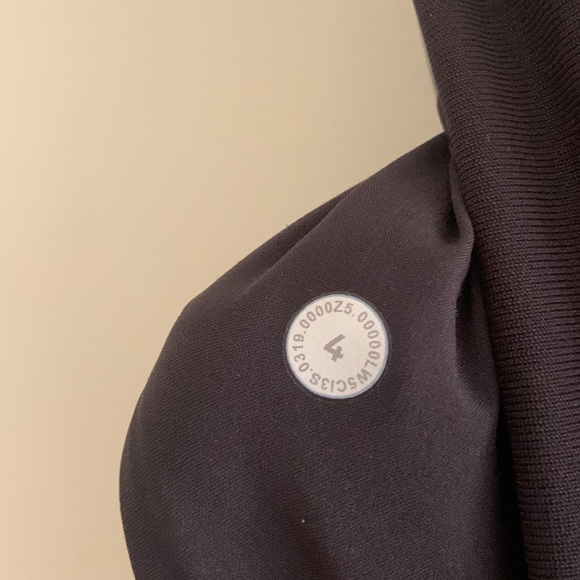 Lululemon Womens black trouser size 4 - Picture 3 of 3